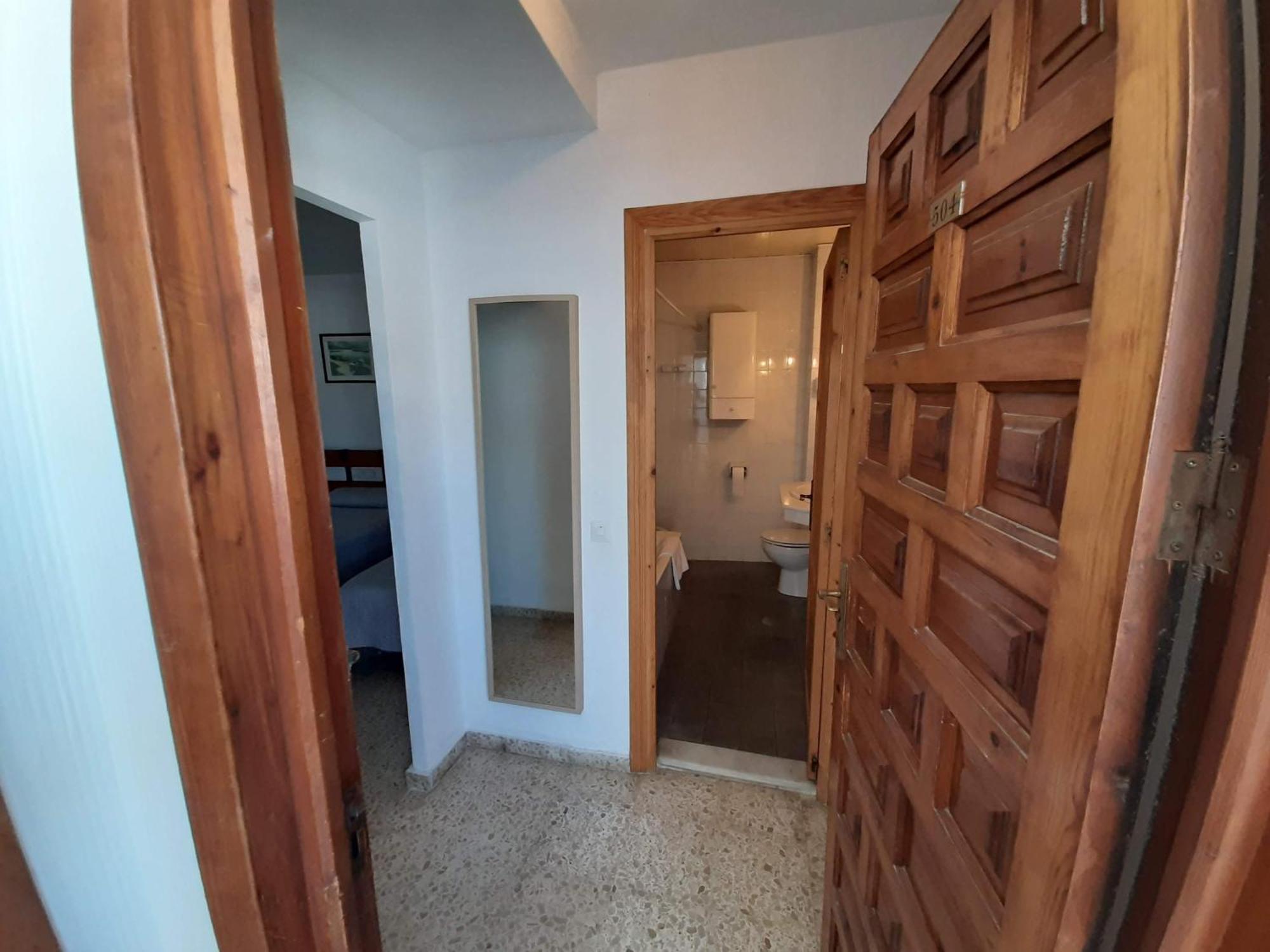Hotel Buenavista เอสเตโปนา ห้อง รูปภาพ A bathroom in a house
